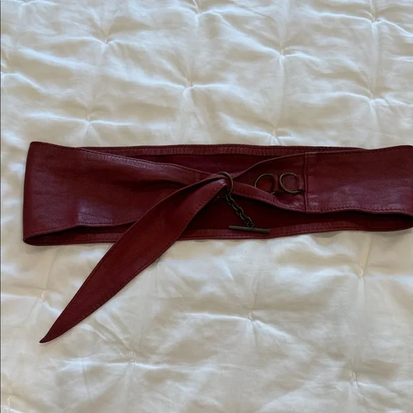 Calvin Klein Elegant Red genuine Leather burgundy Belt - Picture 3 of 4